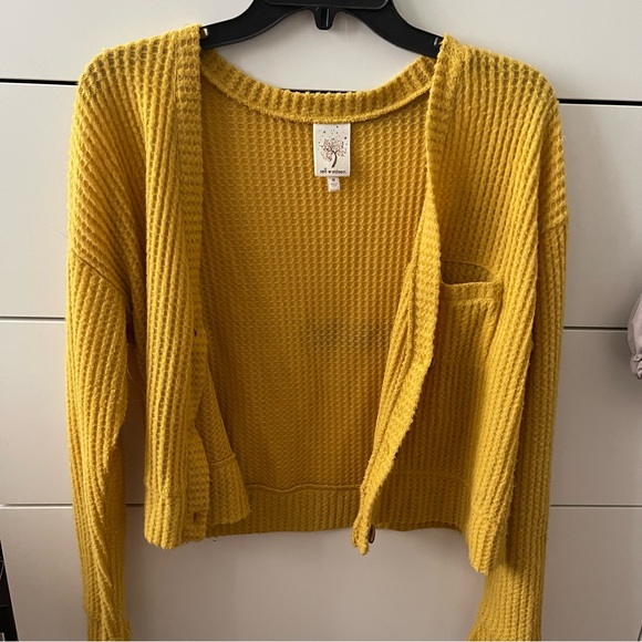 Cropped Cardigan💛 - Picture 3 of 3